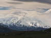 Leichte Bewölkung am Gipfel vom Mount McKinley